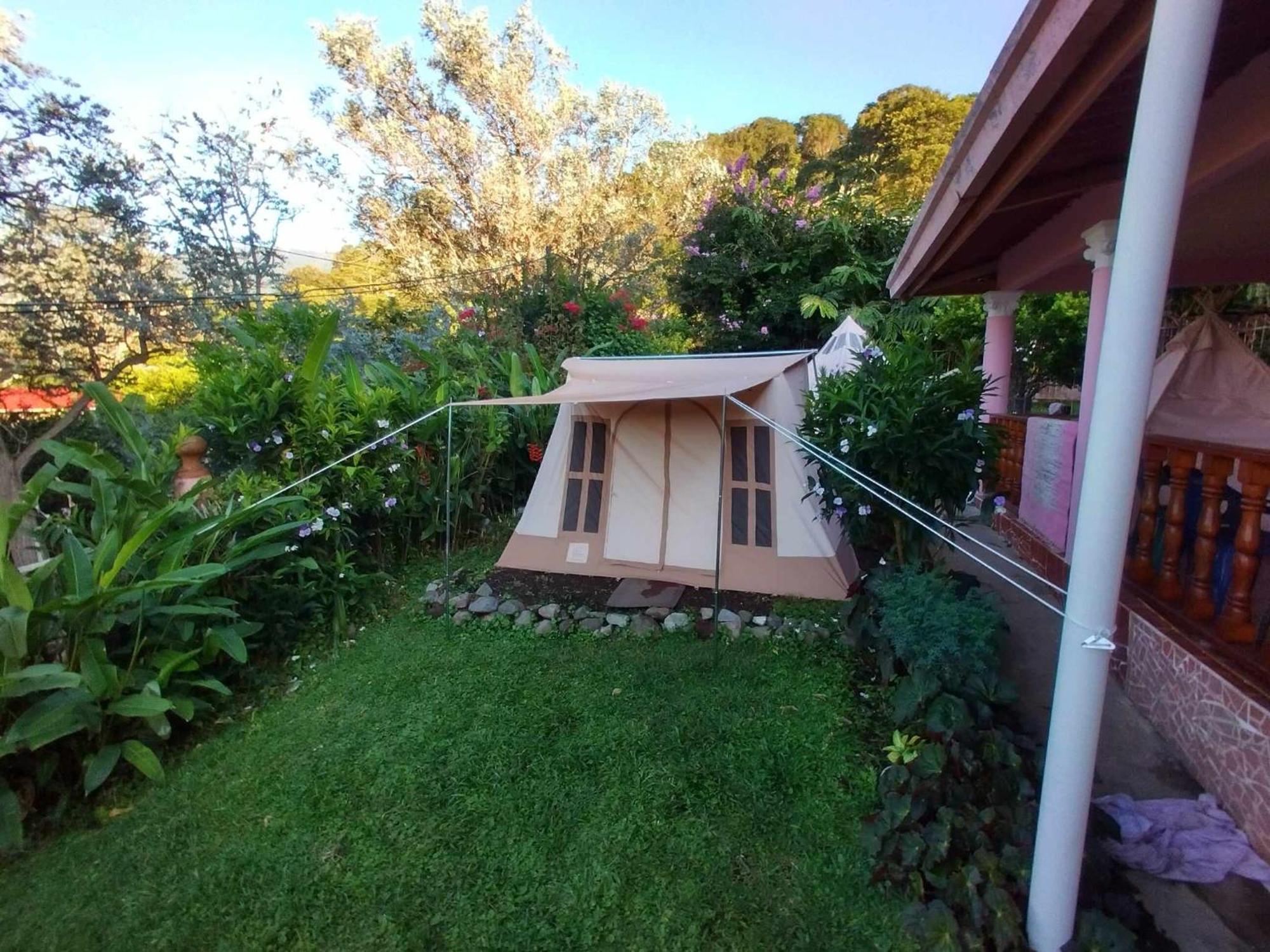 ボケテ Agartha Mountain Retreatホステル エクステリア 写真