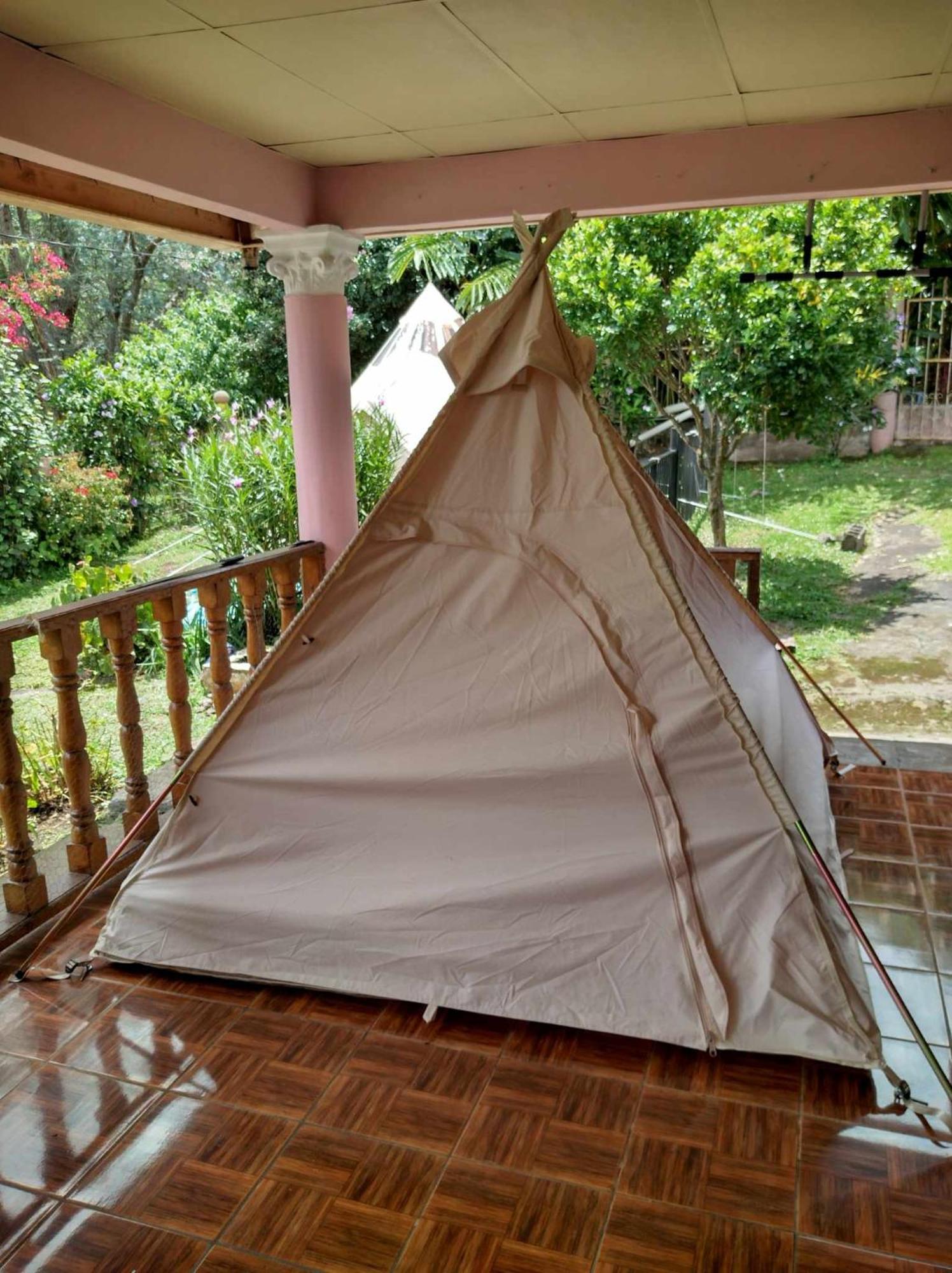 ボケテ Agartha Mountain Retreatホステル エクステリア 写真